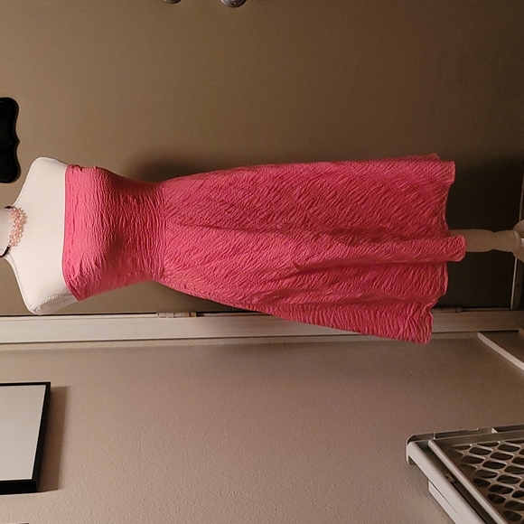 J. Crew Dresses & Skirts - J. Crew strapless cotton seersucker midi dress 👗